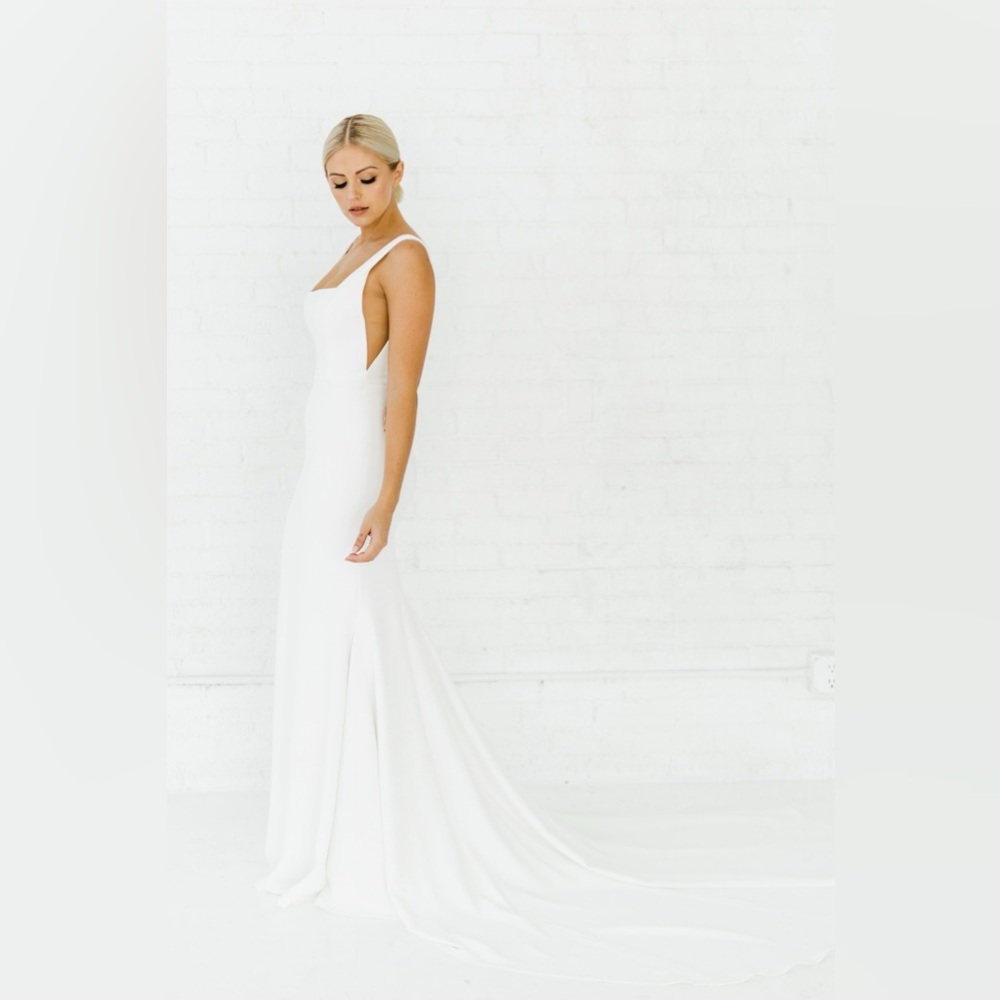 BRAND NEW: Alyssa Kristin Sydney 19-101 wedding dress gown (Covid bride)